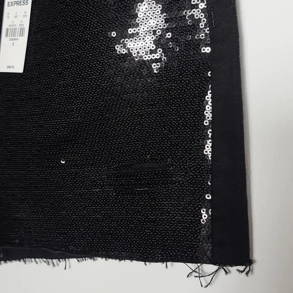 EXPRESS NWT Boyfriend Mid Rise Black Sequin Jean Shorts 100% Cotton Size 6 - Picture 15 of 16